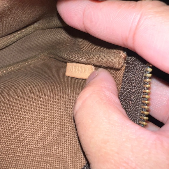 LV Pochette accessories - Picture 10 of 12